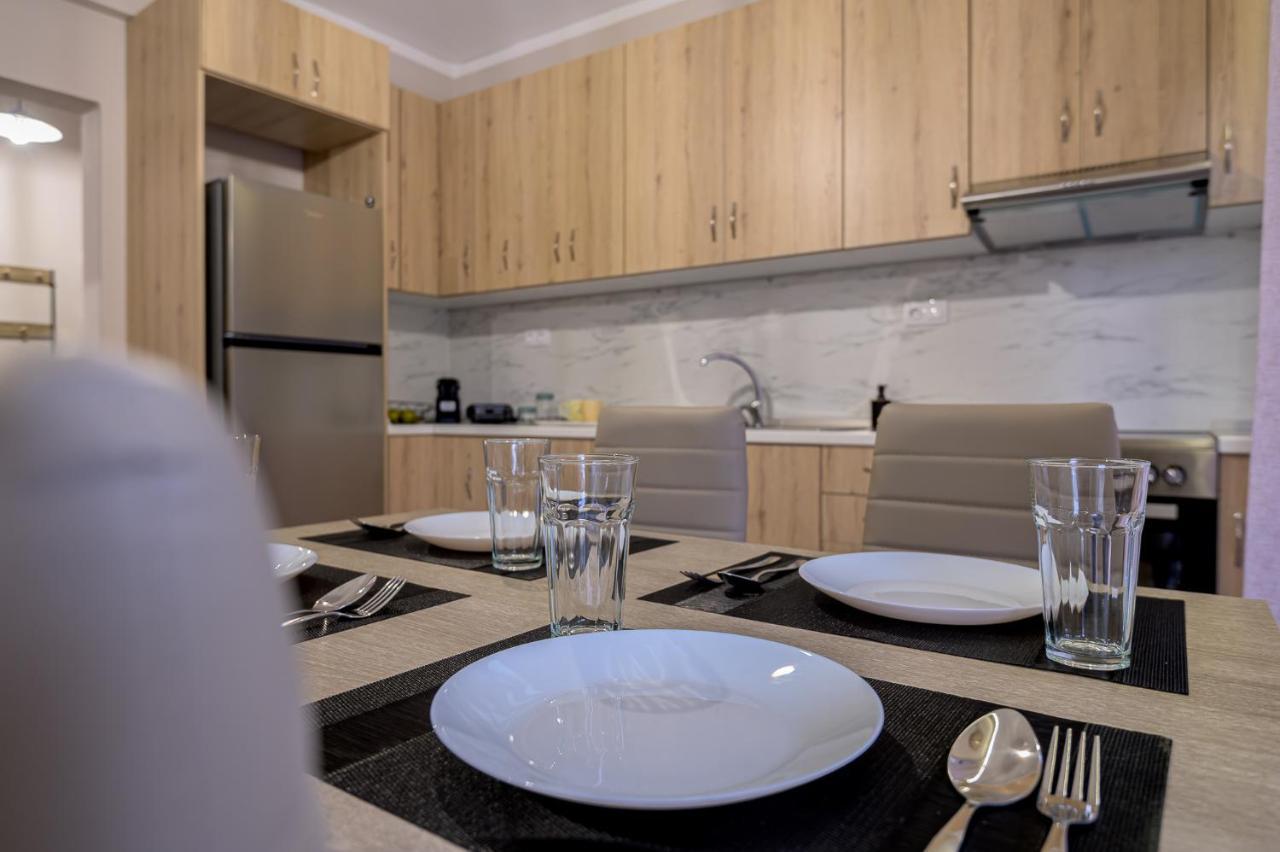 Deluxe Central 2 Bdr Apartment Александроуполис Экстерьер фото