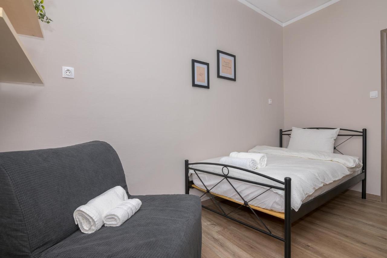 Deluxe Central 2 Bdr Apartment Александроуполис Экстерьер фото